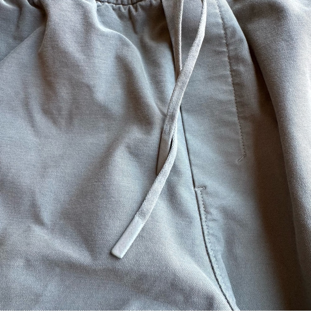 lululemon ABC Pants - Picture 3 of 5